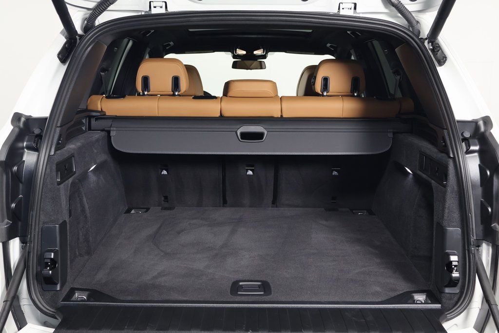 Used 2026 BMW X5 sDrive40i w/ Climate Comfort Package image 14