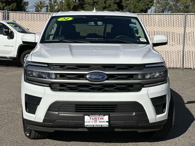 Used 2024 Ford Expedition Max XLT image 2