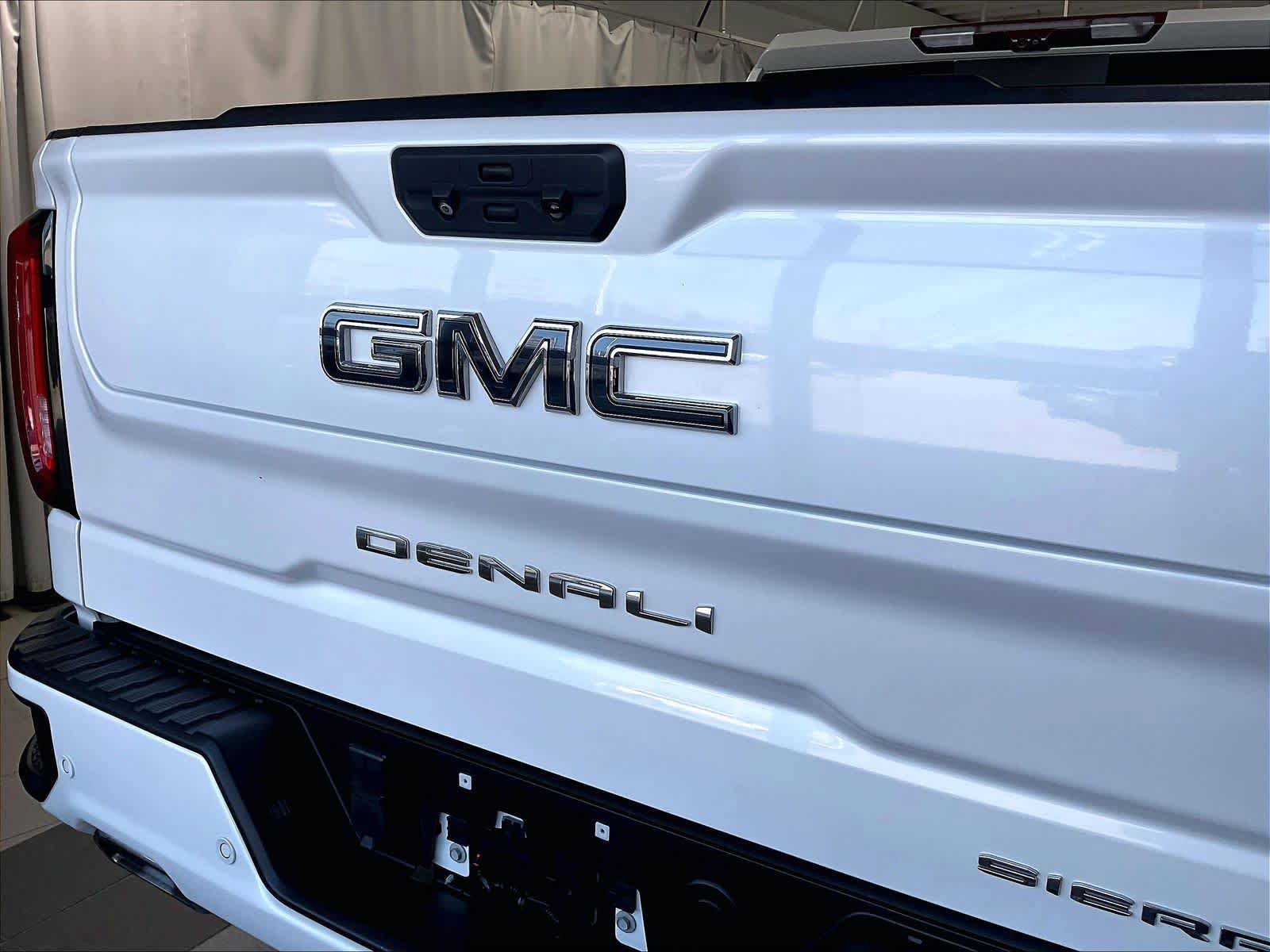 Used 2023 GMC Sierra 1500 Denali Ultimate AWD/4WD image 29