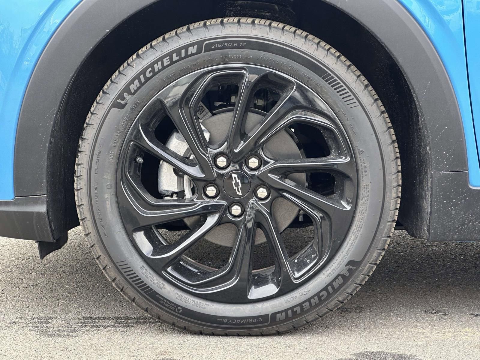 New 2027 Chevrolet Bolt RS w/ Technology Package image 7