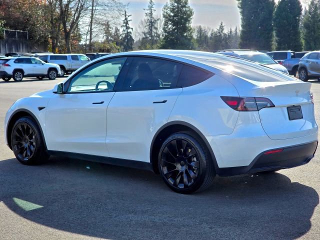 Used 2023 Tesla Model Y Long Range image 6