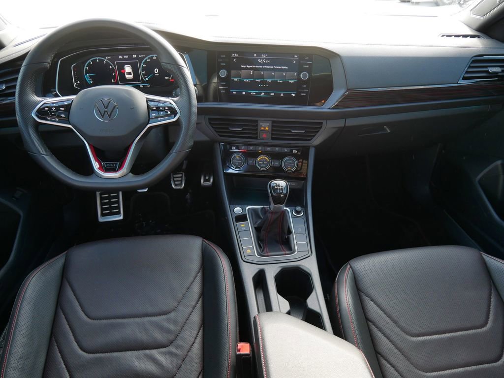 Used 2024 Volkswagen Jetta GLI Autobahn image 10