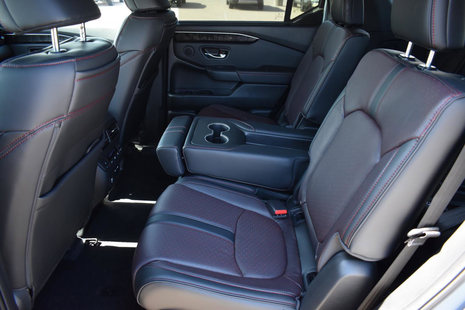 New 2025 Honda Pilot Black Edition image 21