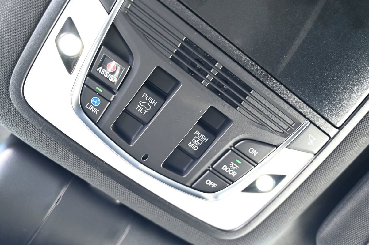 Used 2023 Acura RDX A-Spec image 36