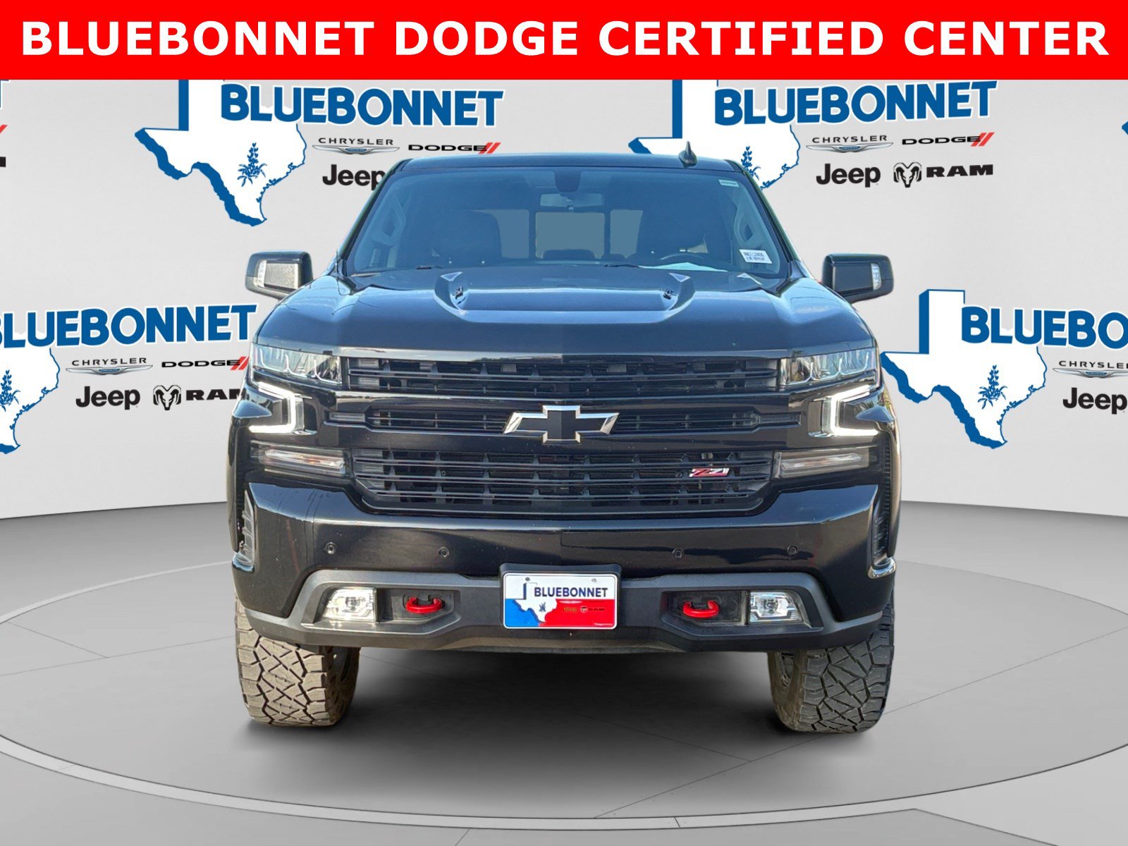 Used 2022 Chevrolet Silverado 1500 LT Trail Boss w/ LT Trail Boss Premium Package AWD/4WD image 2