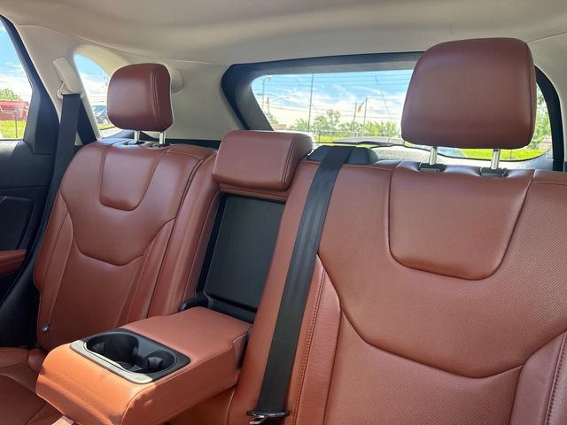 Used 2019 Ford Edge Titanium w/ Equipment Group 301A AWD/4WD image 26