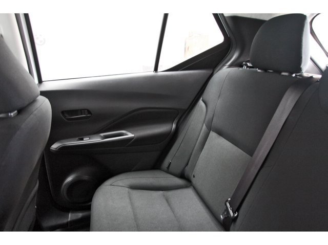 Used 2025 Nissan Kicks Play S FWD image 9