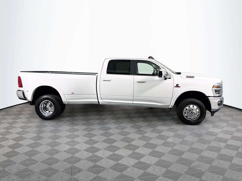 Used 2025 RAM 3500 Longhorn w/ Towing Technology Group AWD/4WD image 8