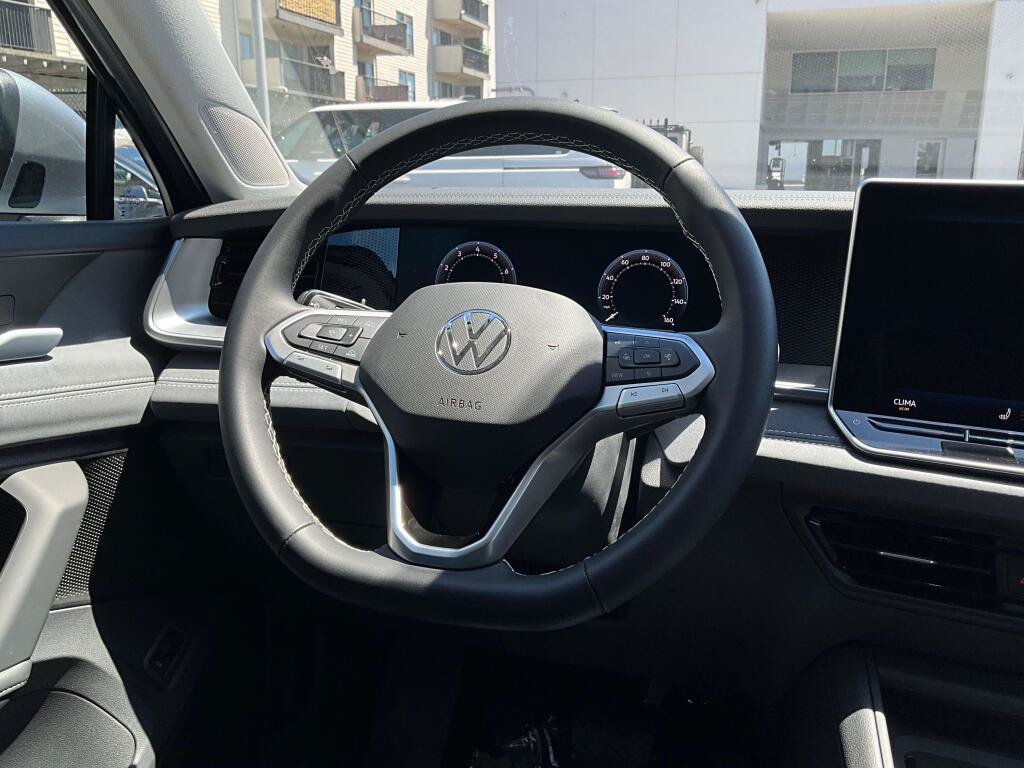 New 2026 Volkswagen Tiguan SE AWD/4WD image 20