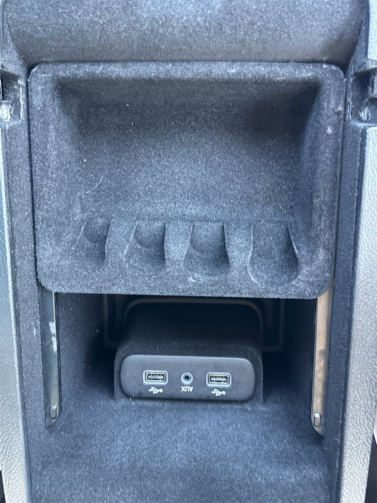 Used 2018 Chrysler 300 Limited image 27