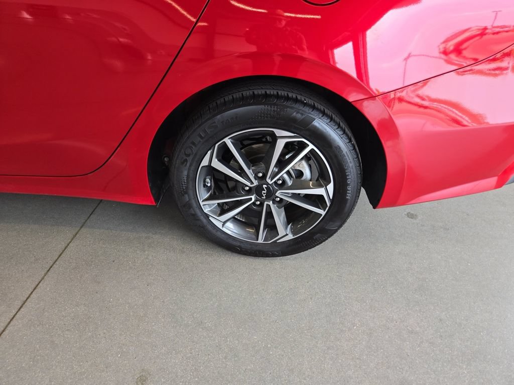 Used 2024 Kia Forte LXS FWD image 26