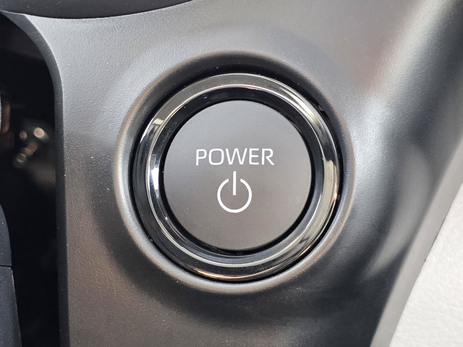 Used 2026 Toyota Sienna XLE FWD image 37