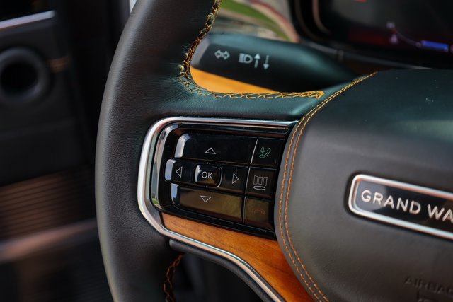 Used 2023 Jeep Grand Wagoneer L Series III w/ Rear Seat Video Group 1 image 12