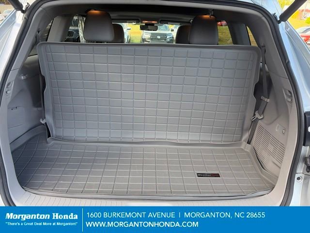 Used 2017 Toyota Highlander XLE w/ Carpet Mat Package AWD/4WD image 36