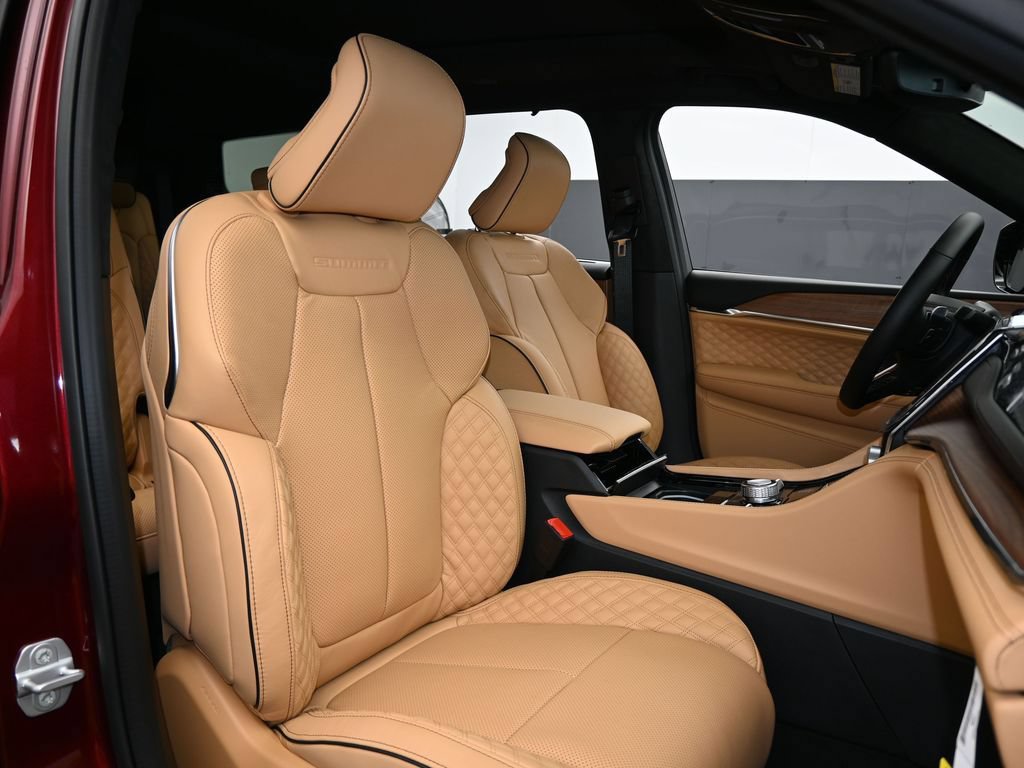 New 2025 Jeep Grand Cherokee L Summit AWD/4WD image 47