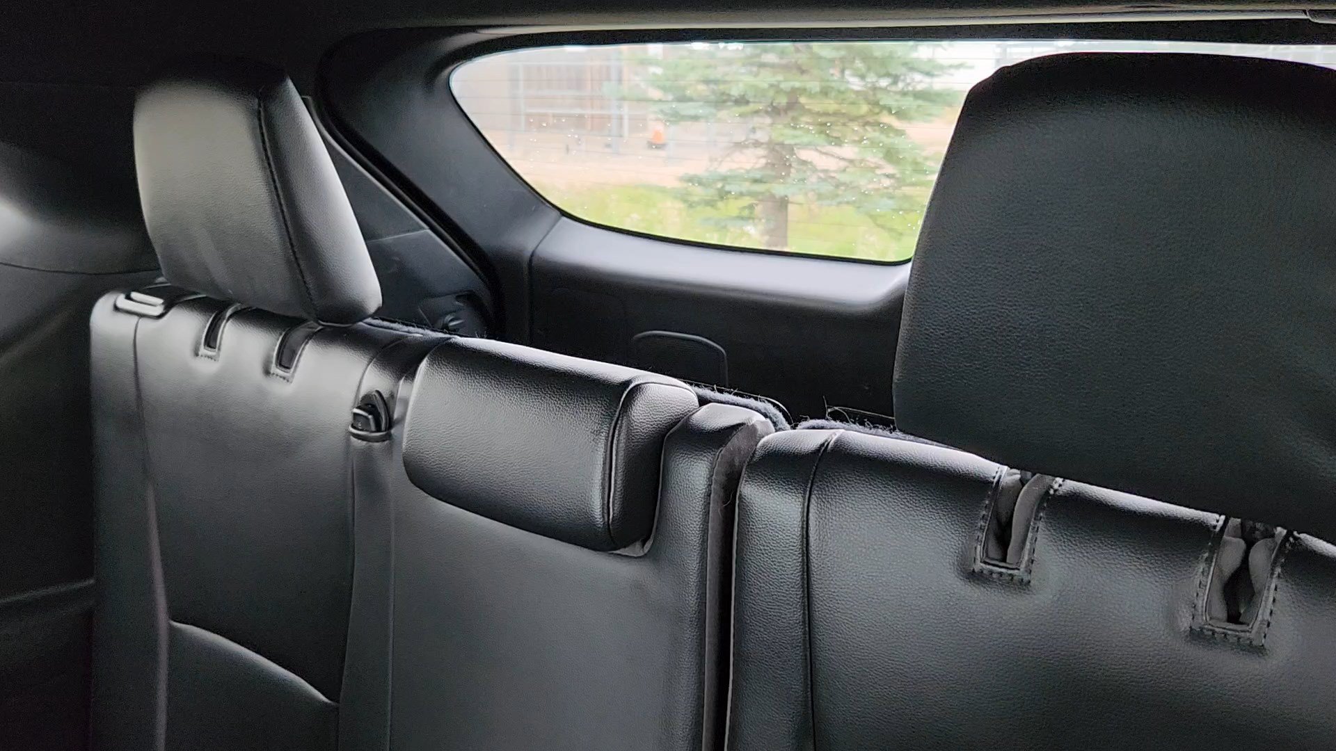 Used 2022 Toyota Highlander XSE FWD image 17