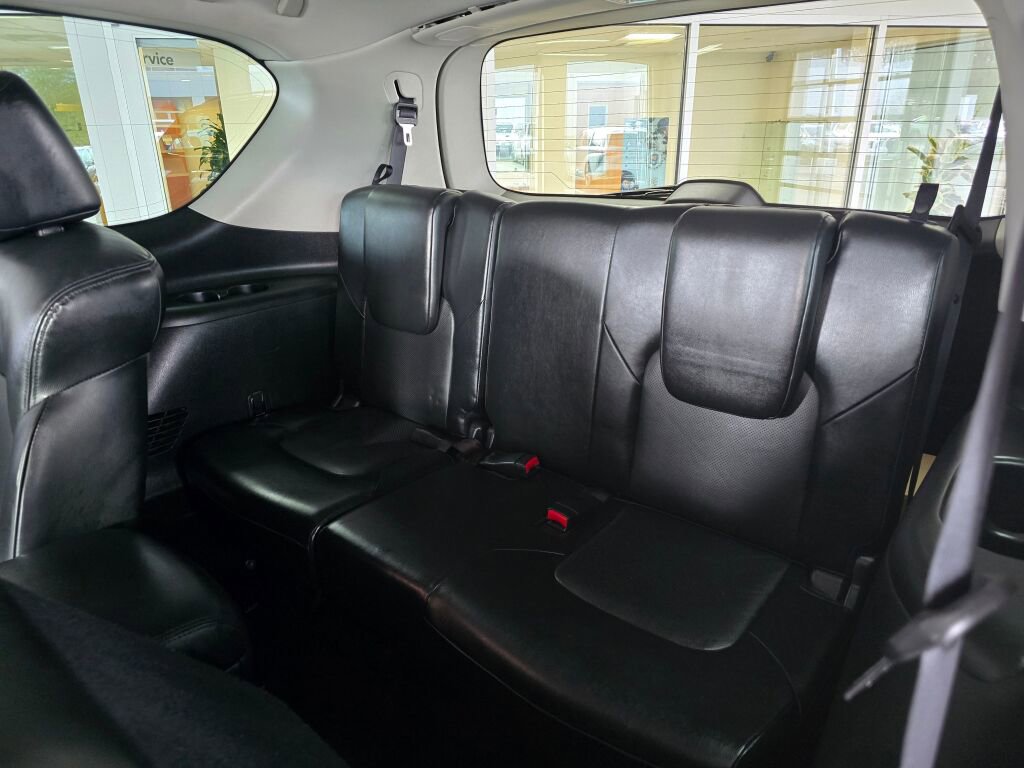 Used 2022 Nissan Armada SL w/ Captain's Chairs Package image 41