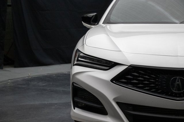 Used 2022 Acura TLX A-Spec Package image 5