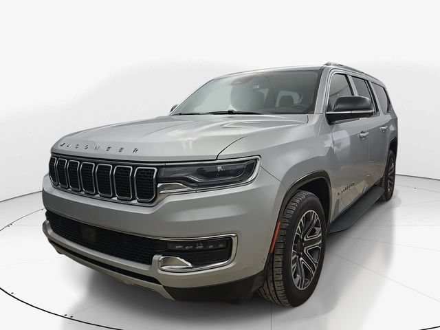 Used 2024 Jeep Wagoneer L Series II w/ Flexible Seating Group AWD/4WD image 10