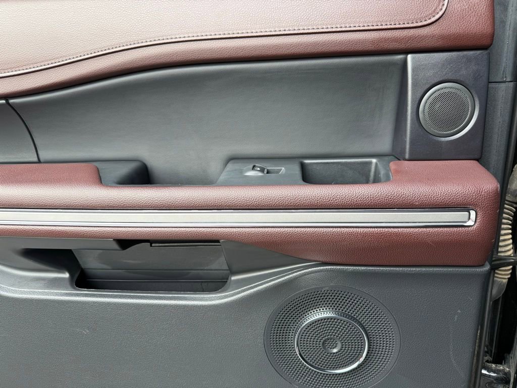 Used 2024 Ford Expedition Max Limited image 35