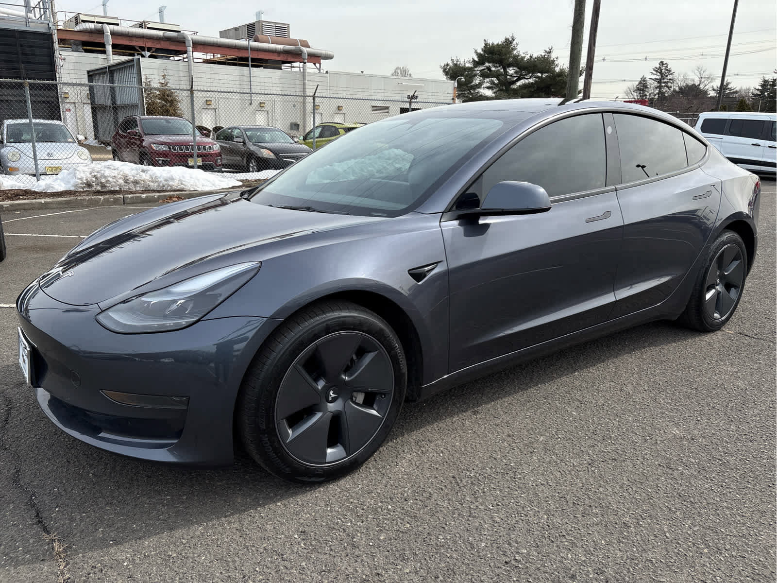 Used 2023 Tesla Model 3 Standard Range image 3
