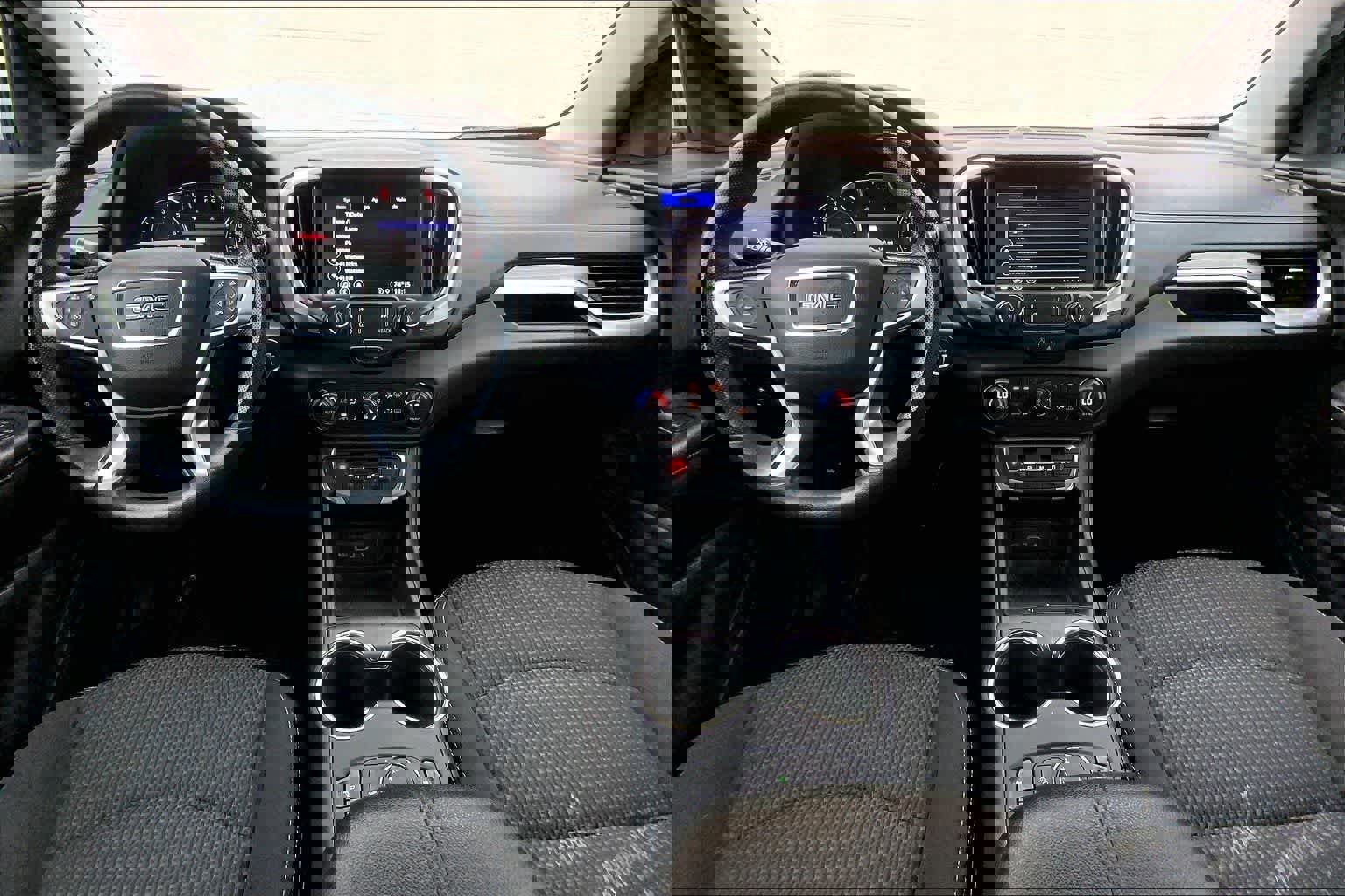 Used 2022 GMC Terrain SLE w/ Driver Convenience Package image 10