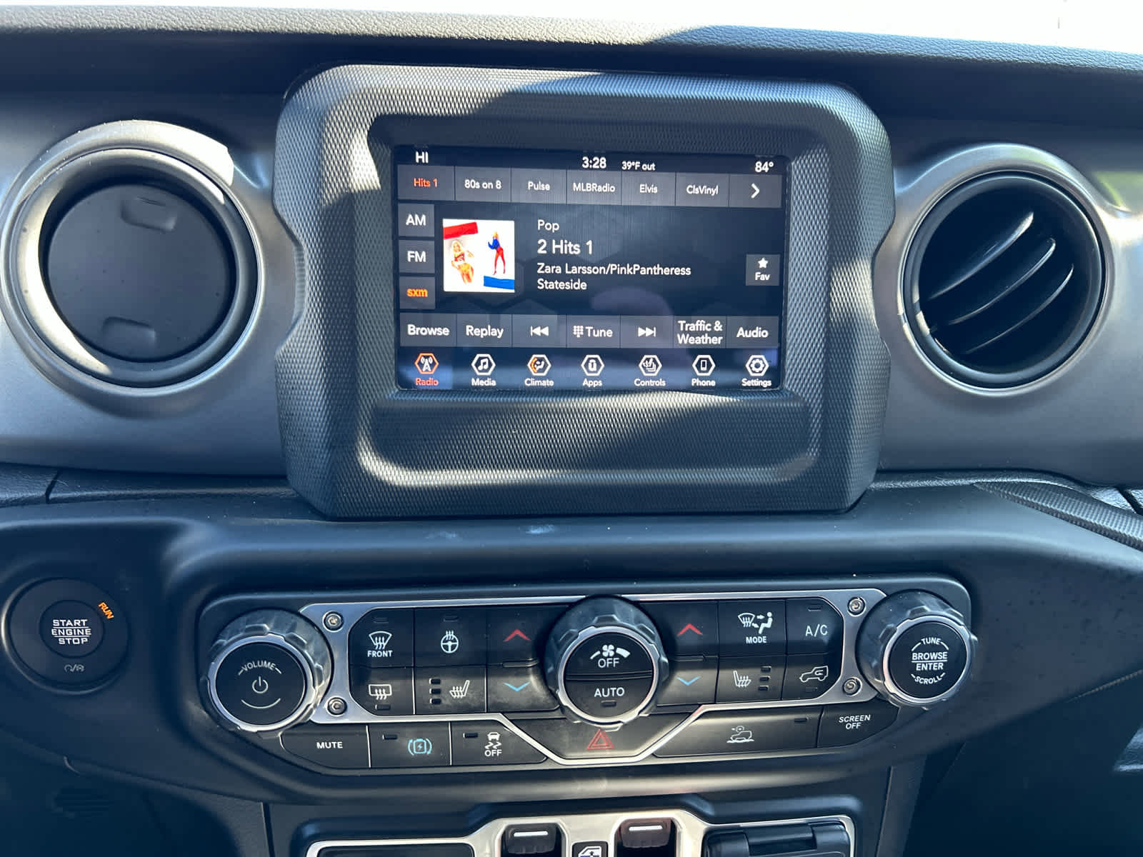 Used 2023 Jeep Wrangler Unlimited w/ Cold Weather Group image 27