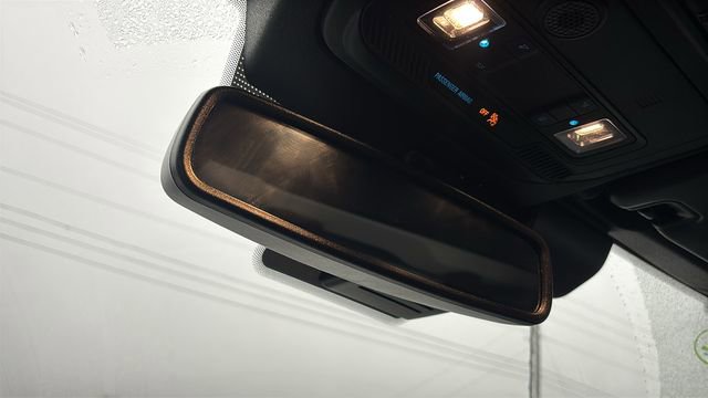 Used 2025 Ford Bronco Badlands image 28