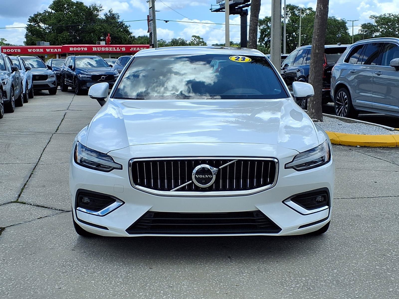 Certified 2023 Volvo S60 B5 Ultimate FWD image 2