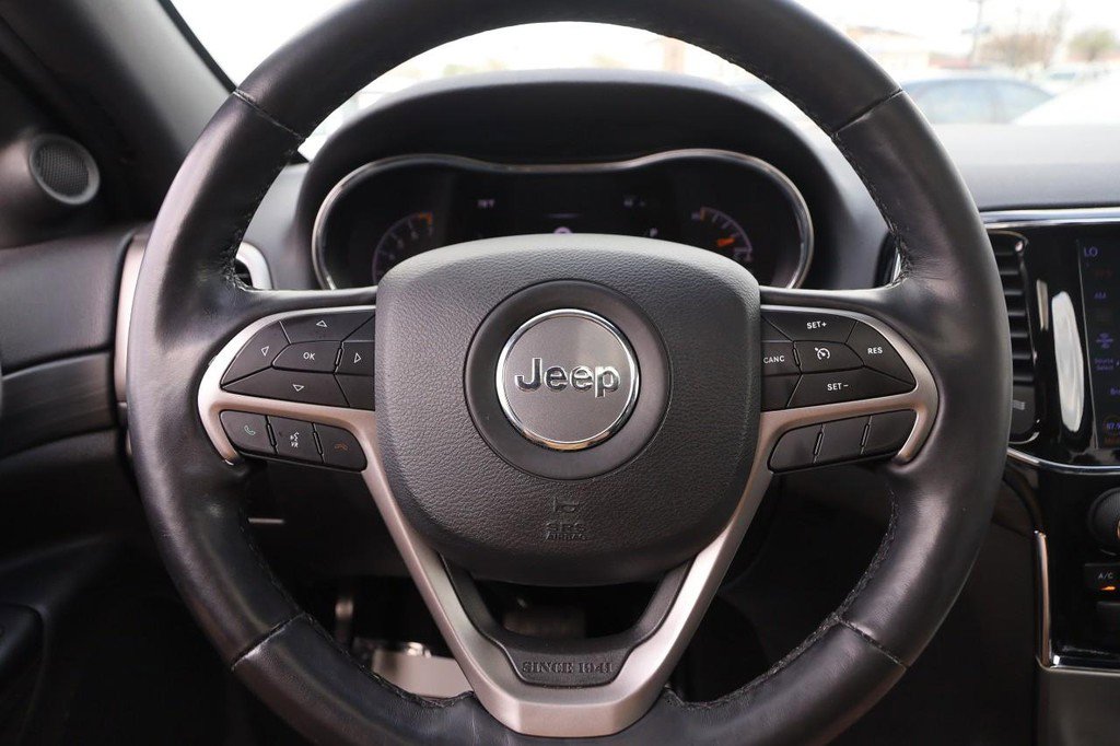Used 2020 Jeep Grand Cherokee Altitude RWD image 11