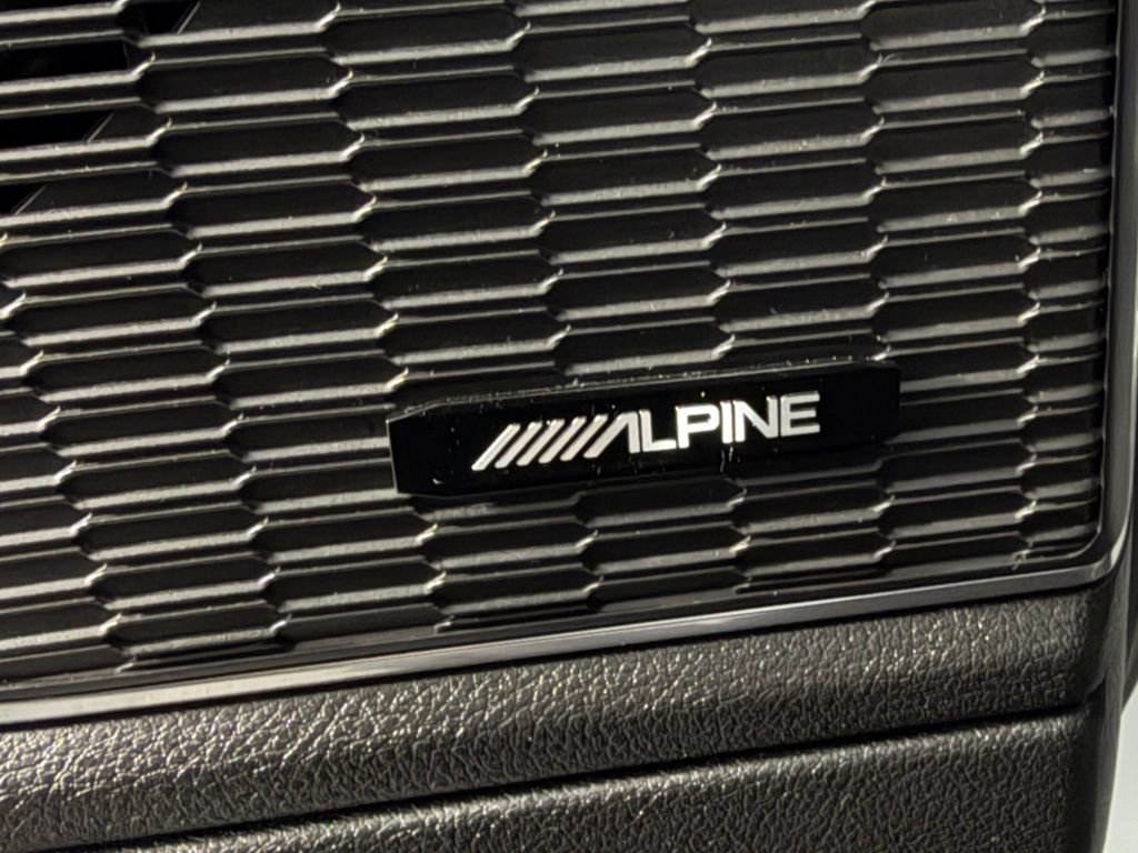 Used 2024 Jeep Grand Cherokee L Overland AWD/4WD image 18