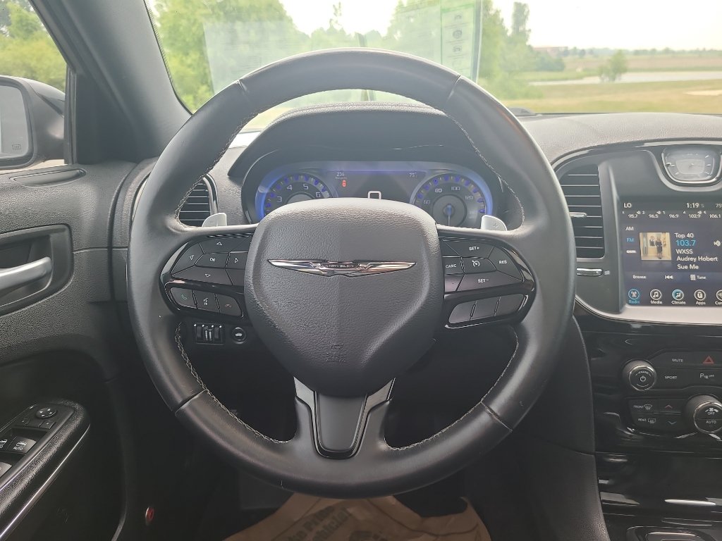 Used 2017 Chrysler 300 S w/ 300S Premium Group AWD/4WD image 31