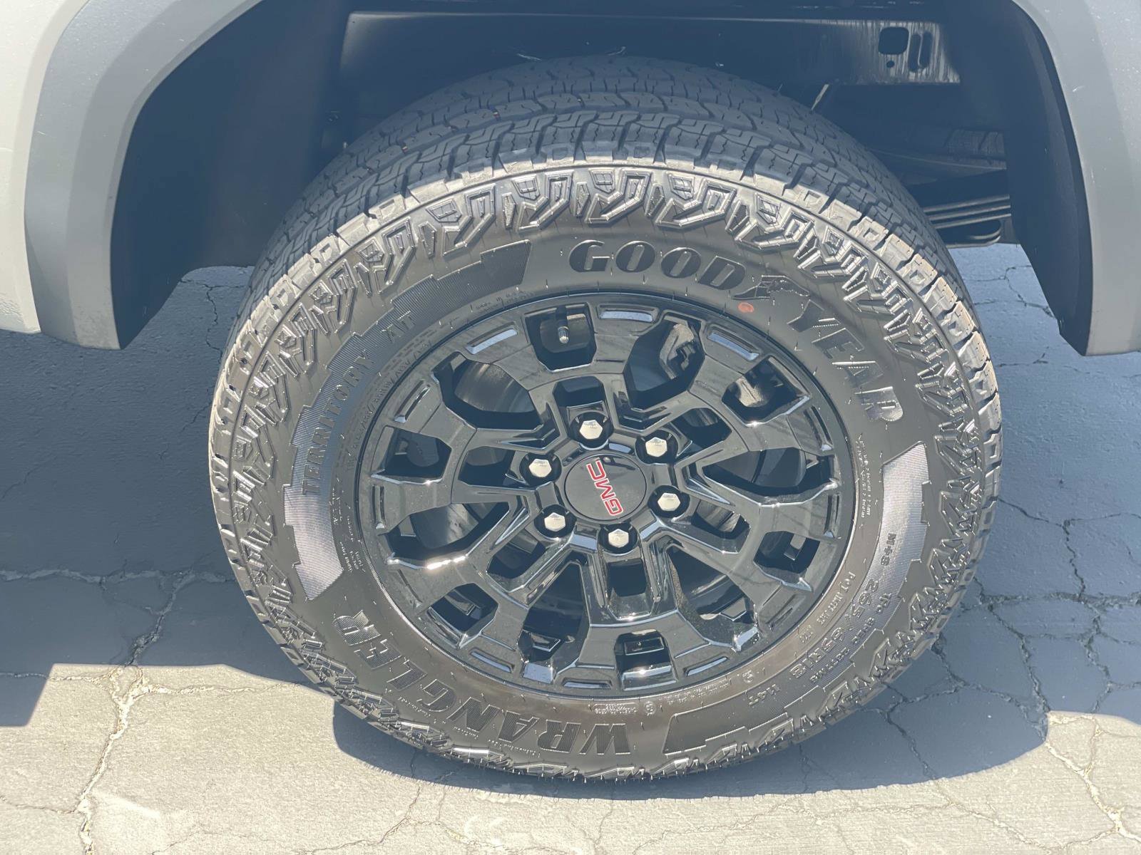 New 2026 GMC Canyon Elevation RWD image 30