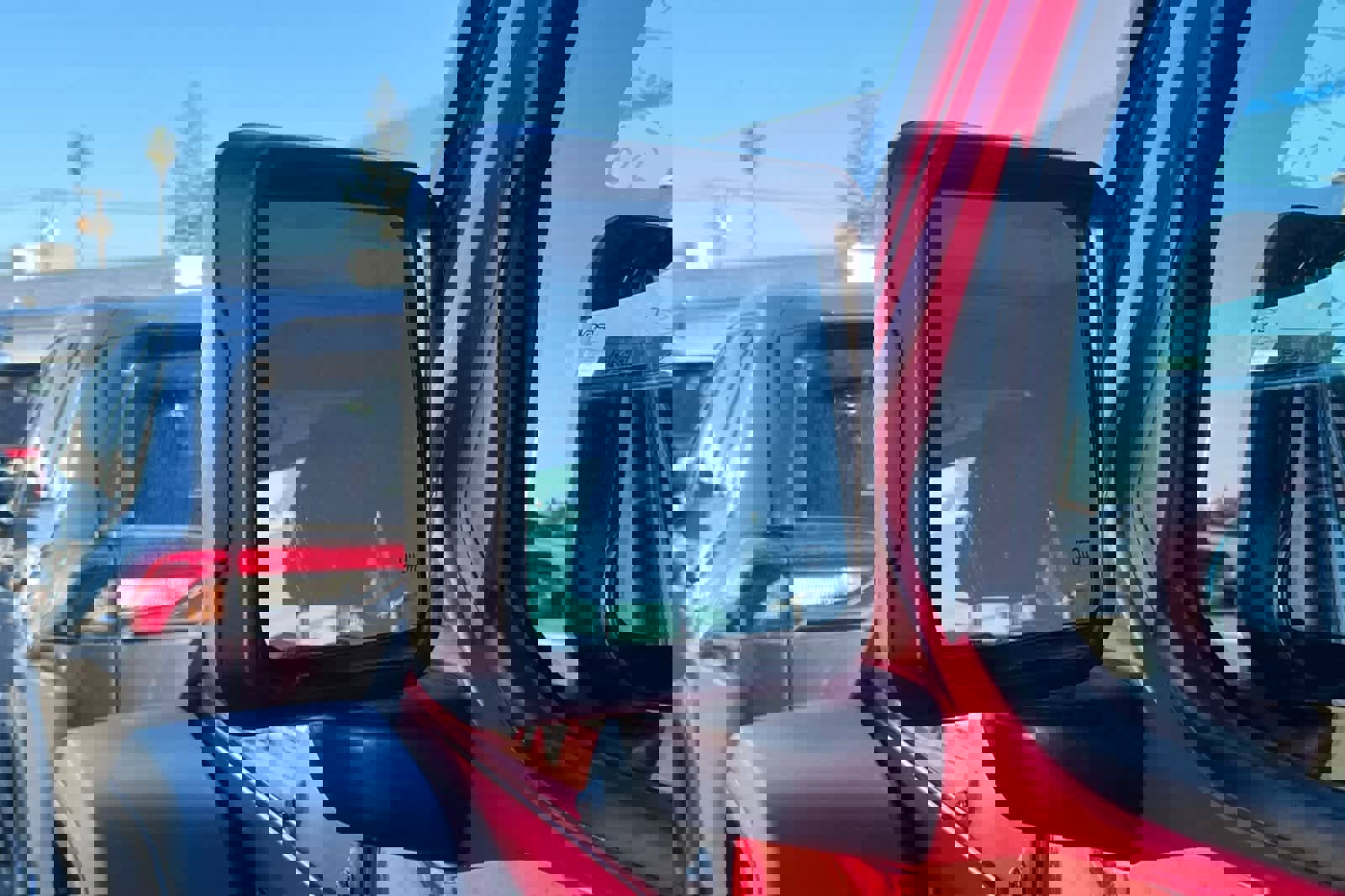 Used 2018 Jeep Wrangler Unlimited Rubicon w/ Steel Bumper Group image 18