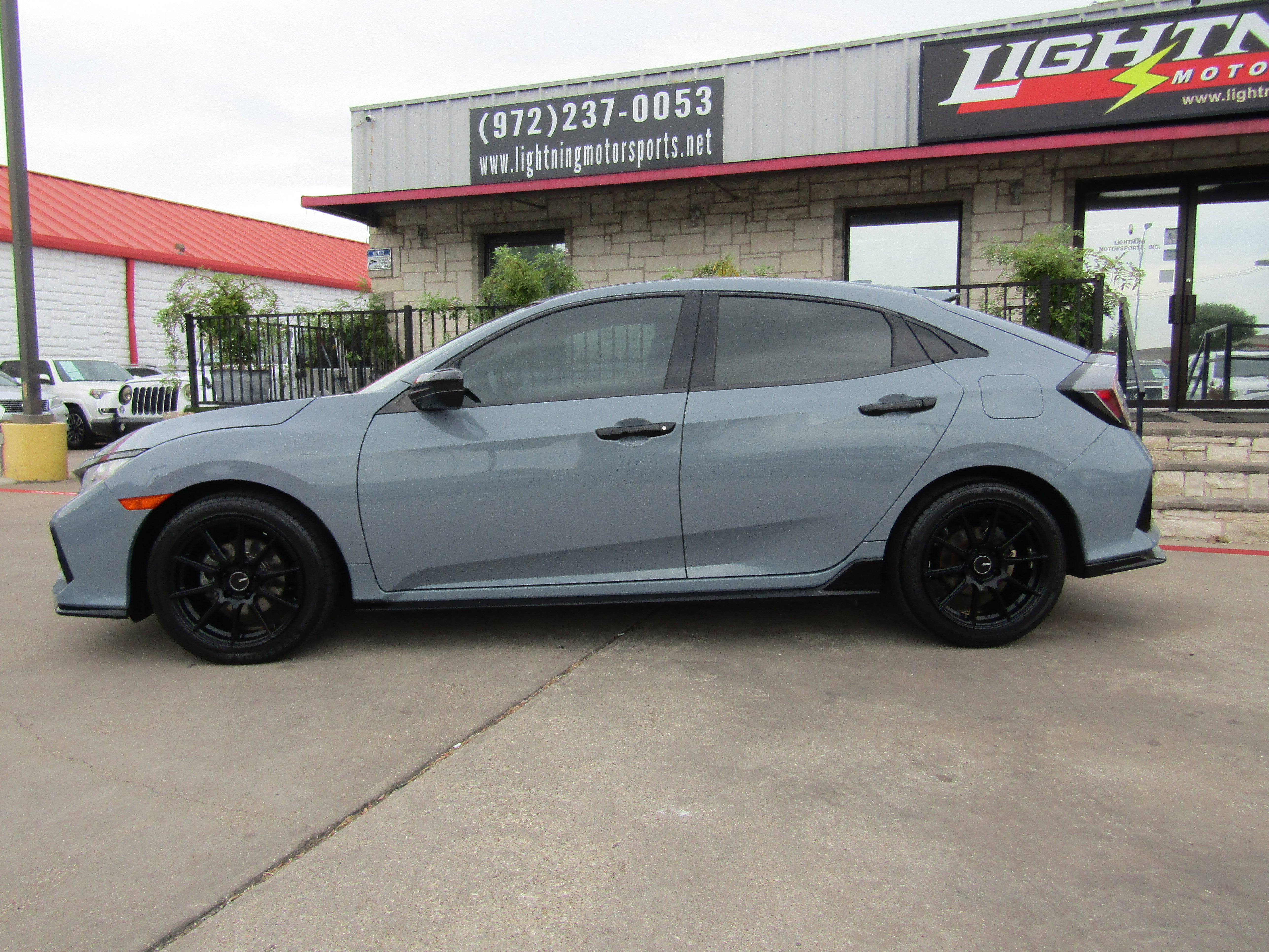 Used 2019 Honda Civic Sport image 2