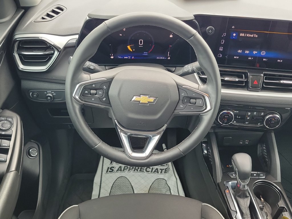 Used 2024 Chevrolet TrailBlazer LT w/ Convenience Package AWD/4WD image 33