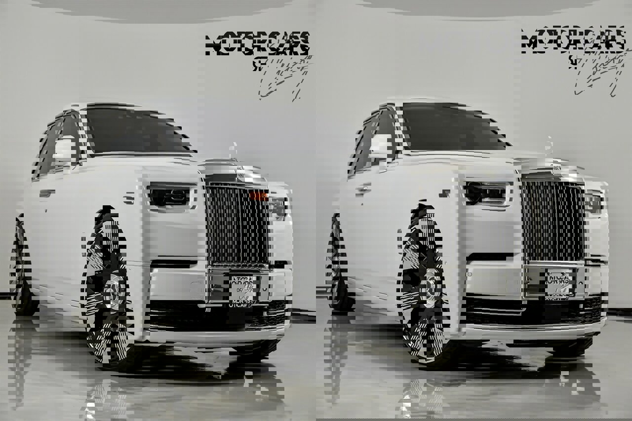 Used 2018 Rolls-Royce Phantom Sedan image 1