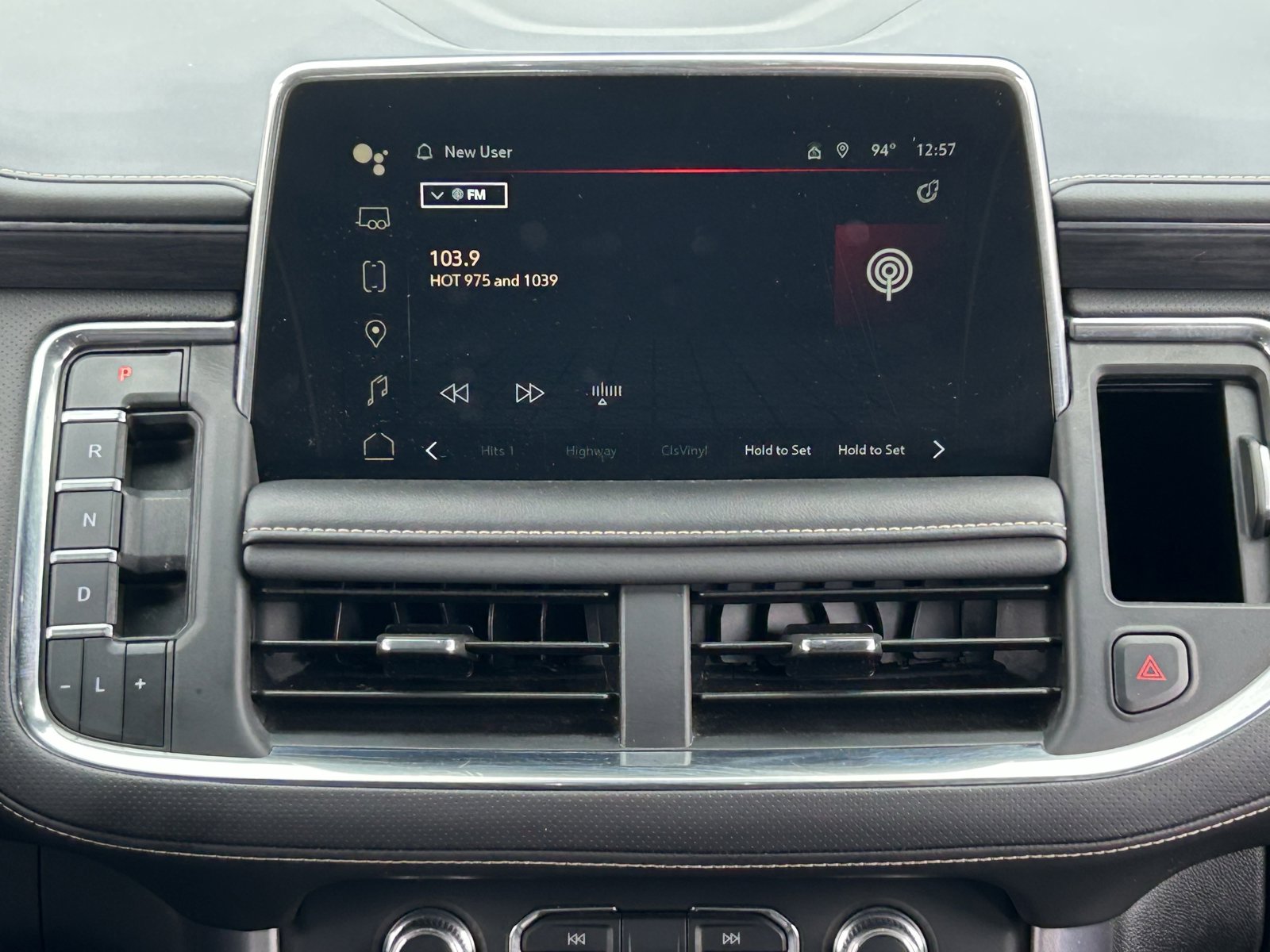 Used 2021 GMC Yukon XL SLT w/ SLT Luxury Package image 20