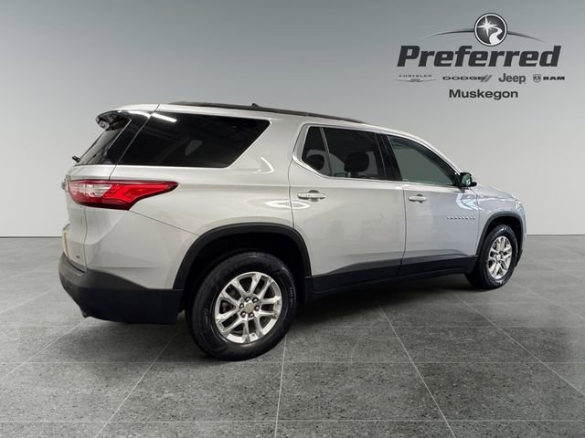 Used 2020 Chevrolet Traverse LT image 17