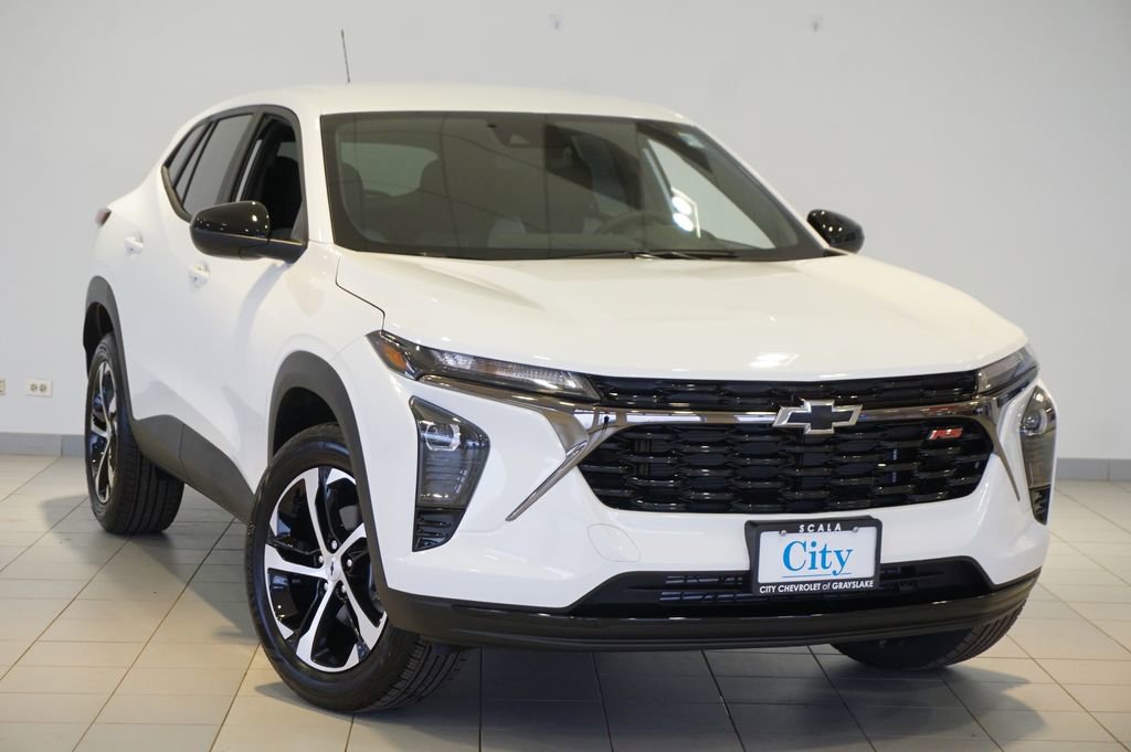 New 2026 Chevrolet Trax RS image 4