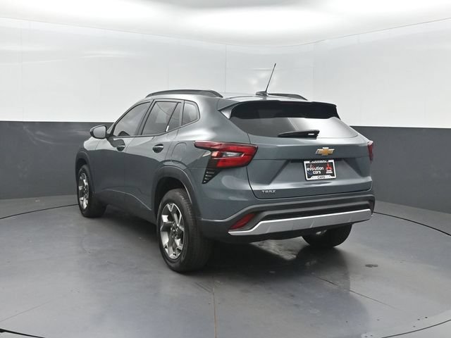 Used 2026 Chevrolet Trax LT FWD image 28