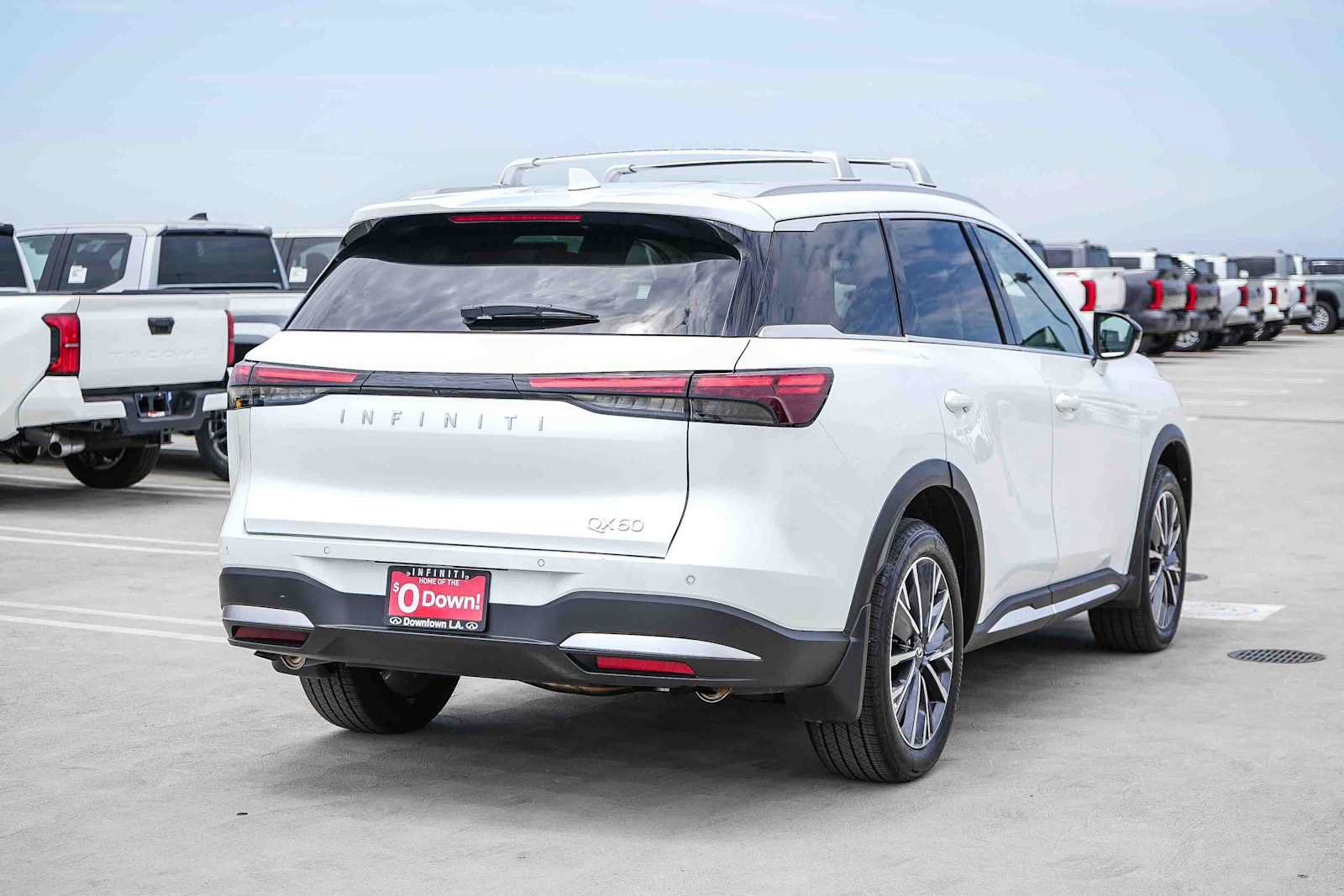 Used 2026 INFINITI QX60 Luxe w/ Cargo Package FWD image 6