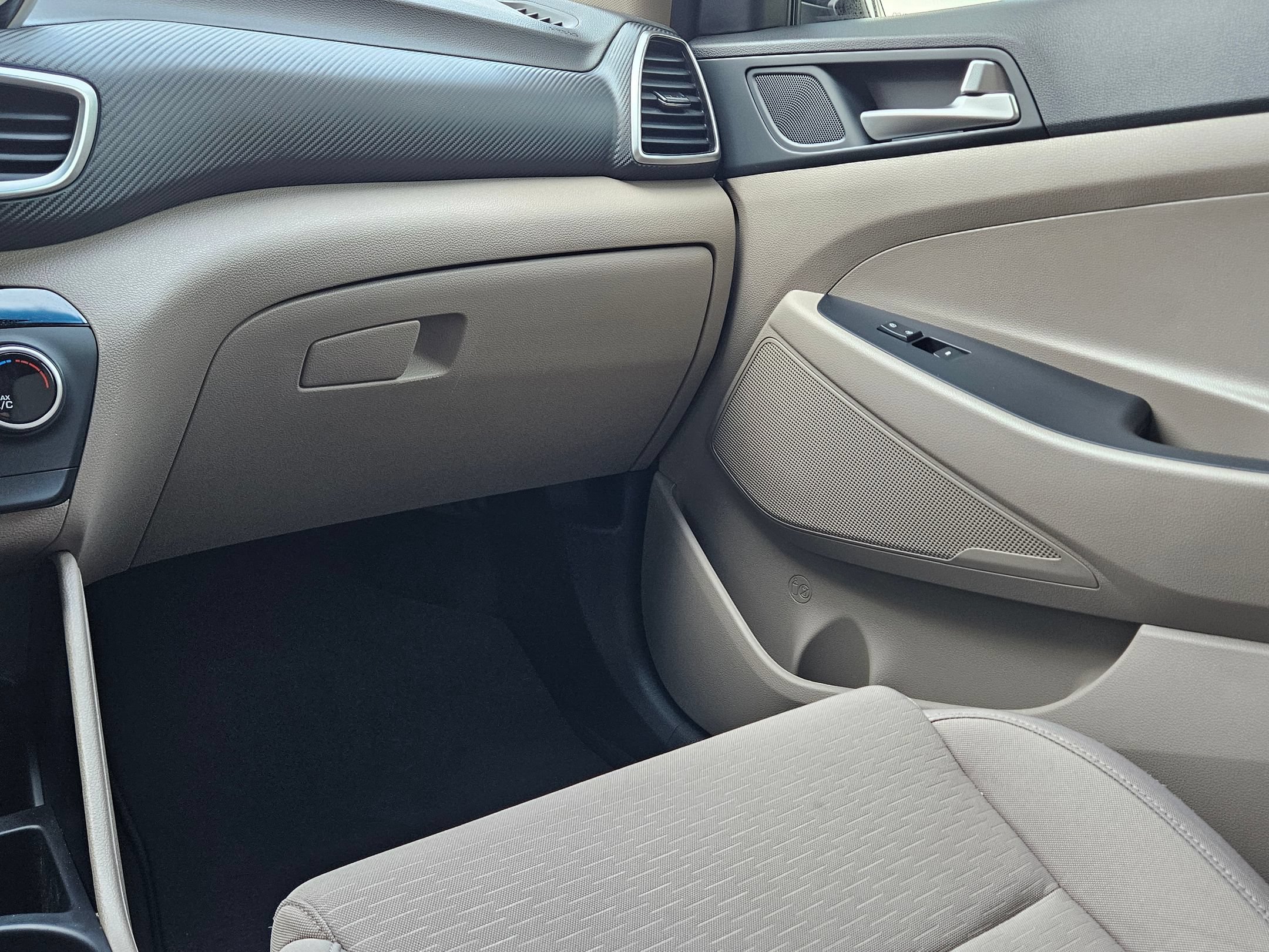Used 2020 Hyundai Tucson Value FWD image 11