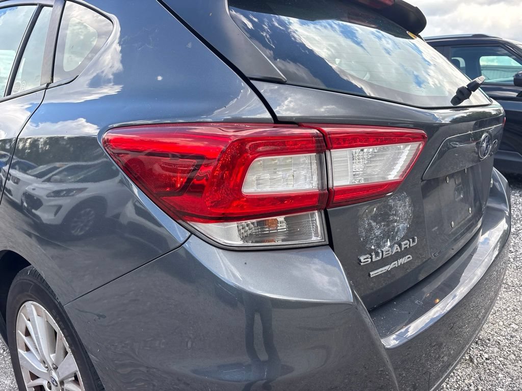 Used 2018 Subaru Impreza 2.0i Premium w/ Eyesight & BSD & Rcta AWD/4WD image 14