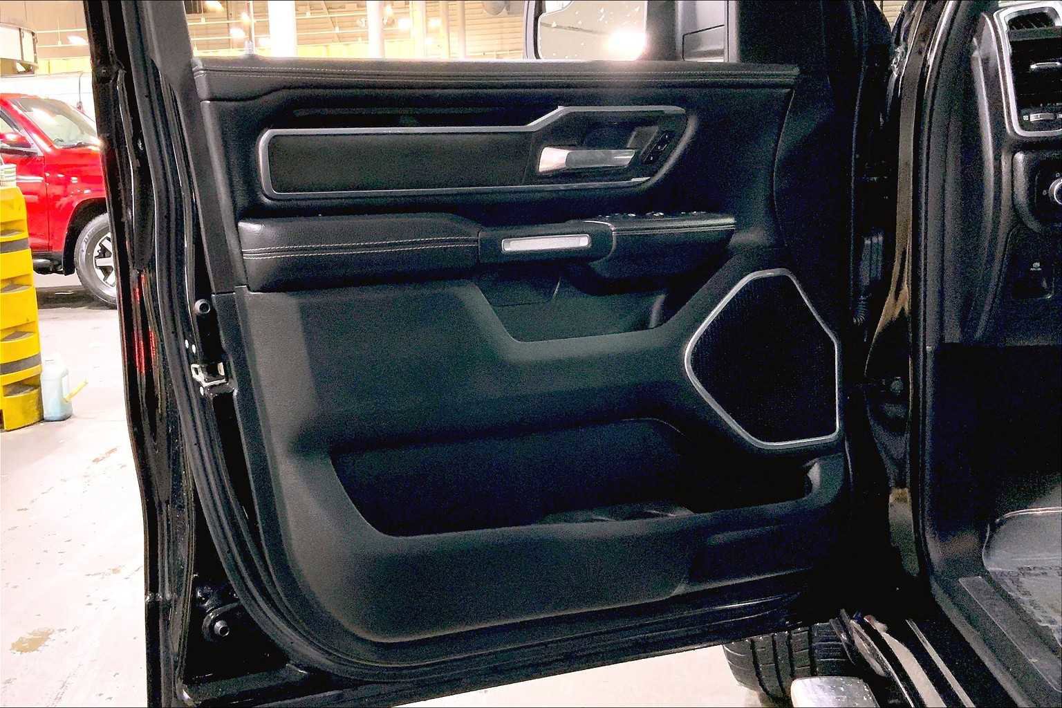 Used 2019 RAM 1500 Laramie w/ Sport Appearance Package image 21