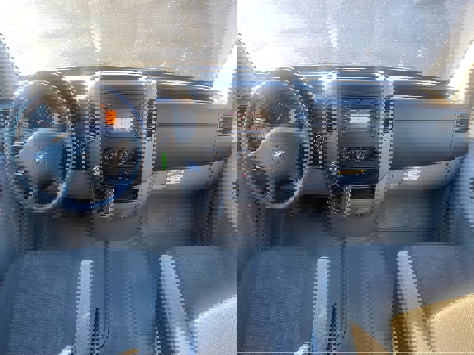 Used 2015 Freightliner Sprinter 2500 image 9