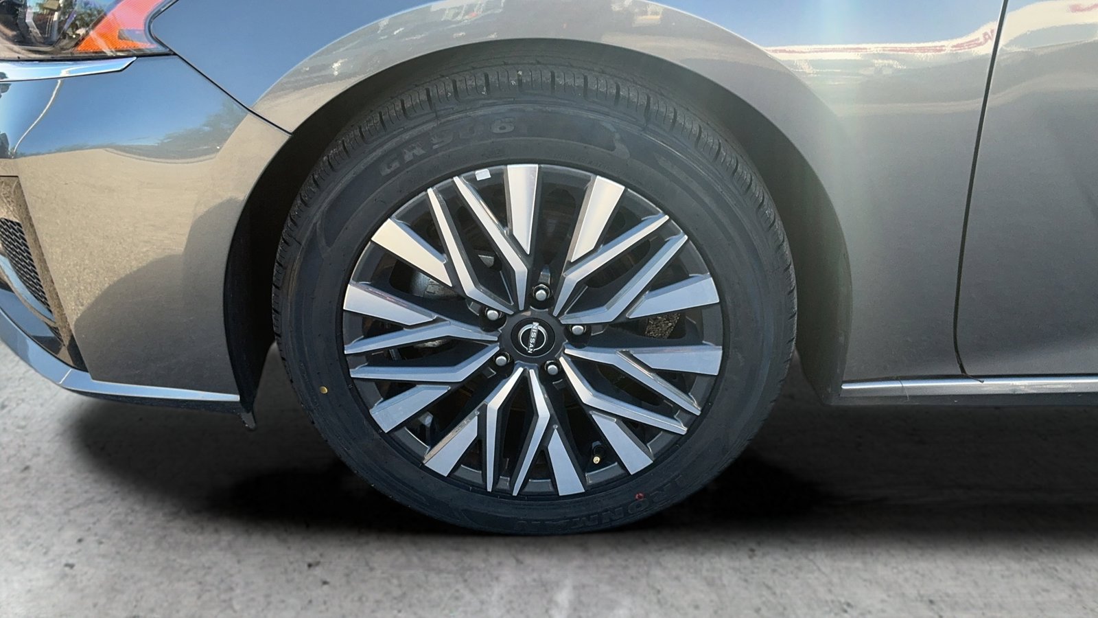Certified 2025 Nissan Altima 2.5 SV FWD image 15