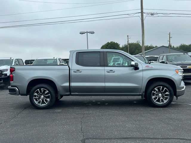 Used 2023 Chevrolet Silverado 1500 LT AWD/4WD image 46