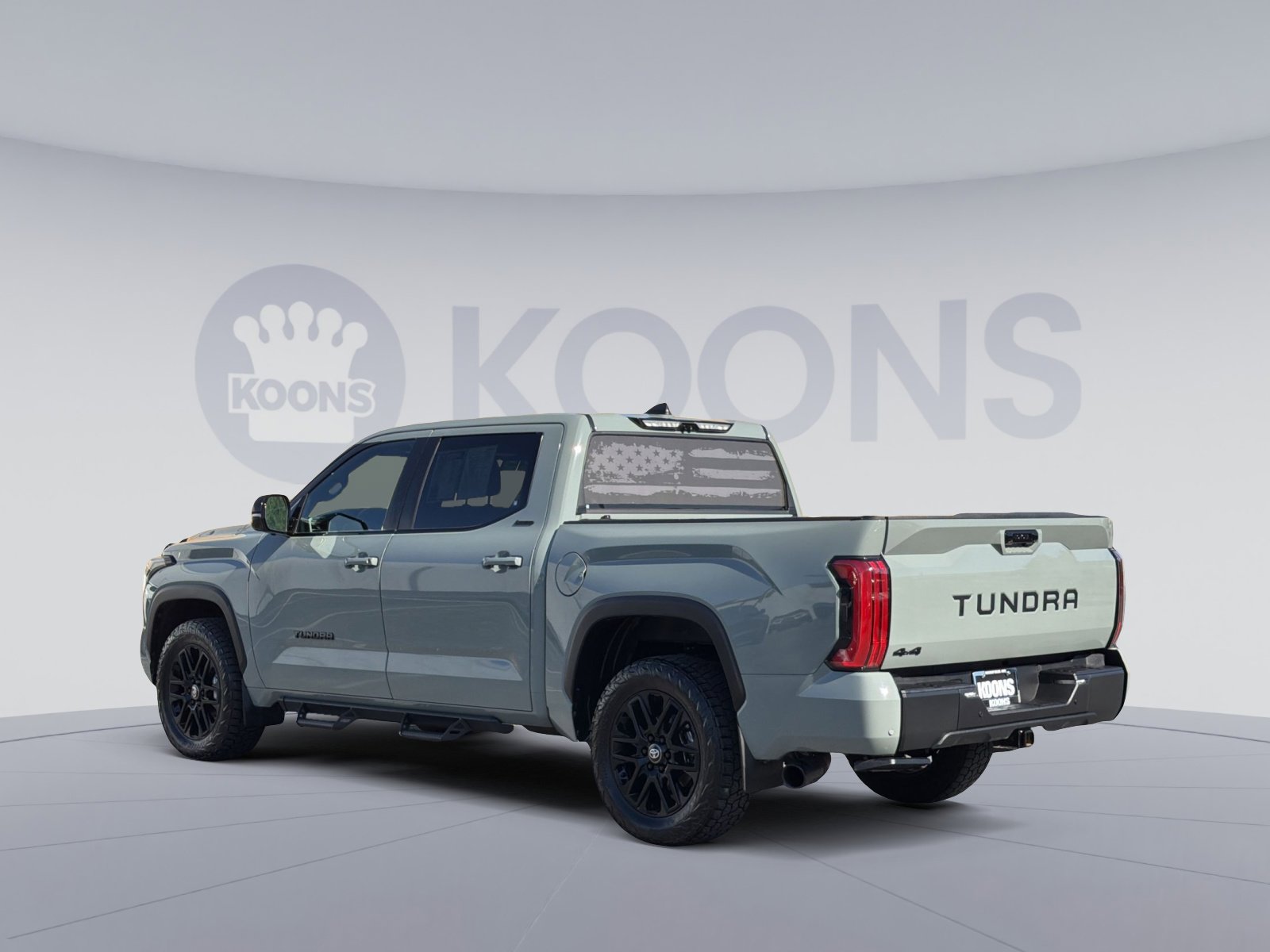 Used 2025 Toyota Tundra Limited AWD/4WD image 8