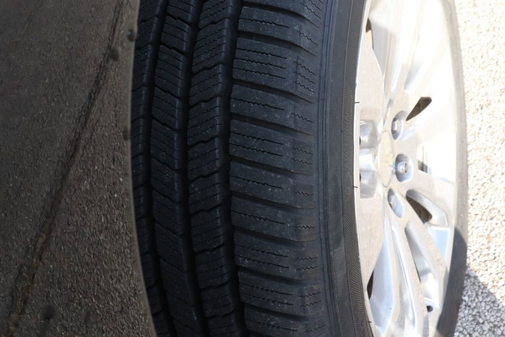 Used 2020 Chevrolet Silverado 1500 High Country w/ Technology Package image 46